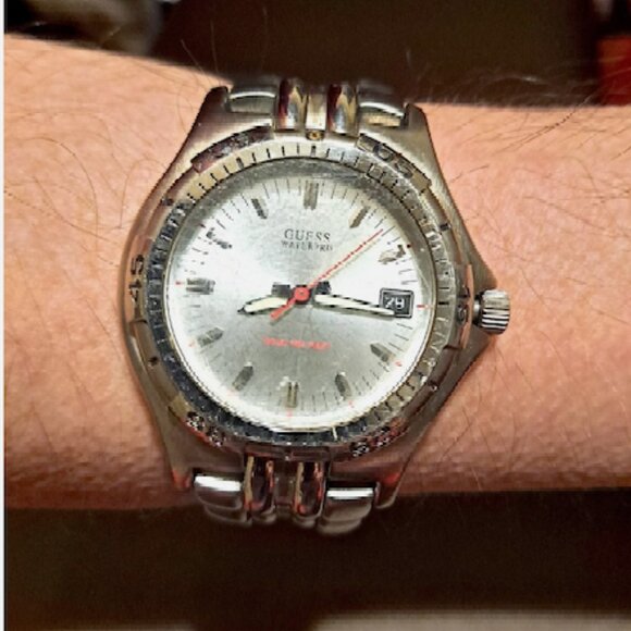 Men's GUESS Waterpro Silver Tone Classic Steel Bracelet Watch, Date, 39mm Quartz - Picture 3 of 10